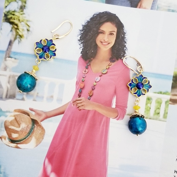 14K Gold Flower Agate Earrings - Picture 5 of 11